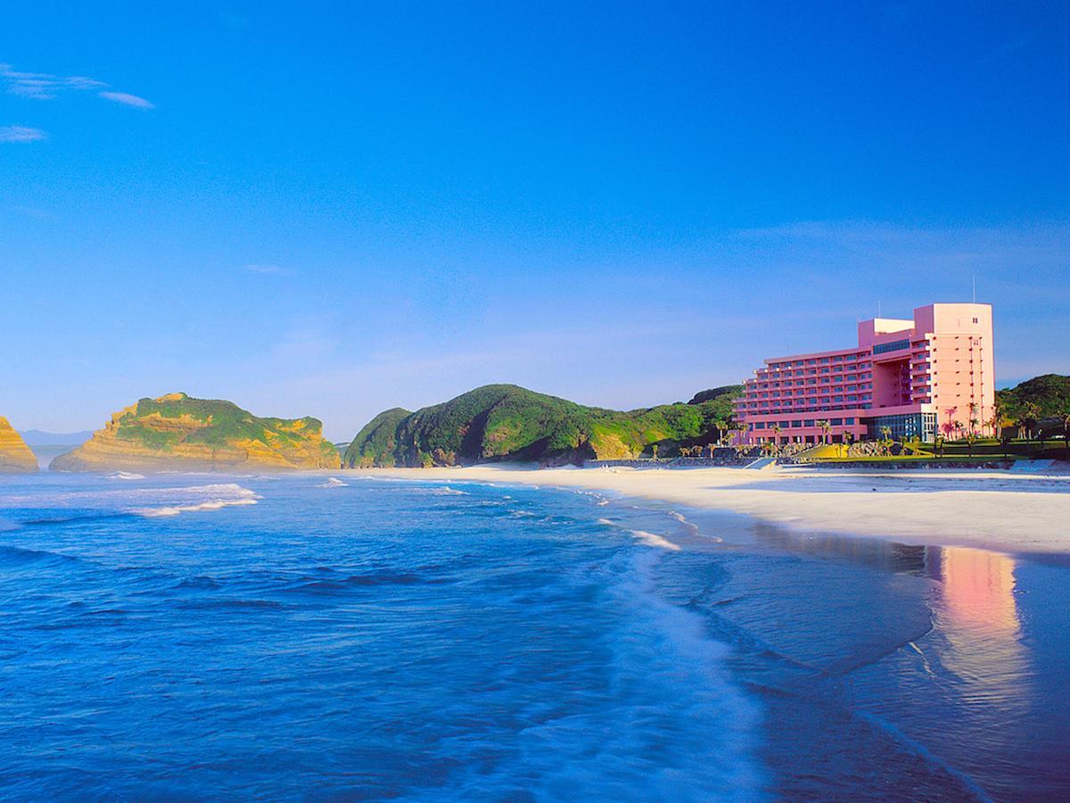 Tanegashima Iwasaki Hotel Минамитанэ Экстерьер фото