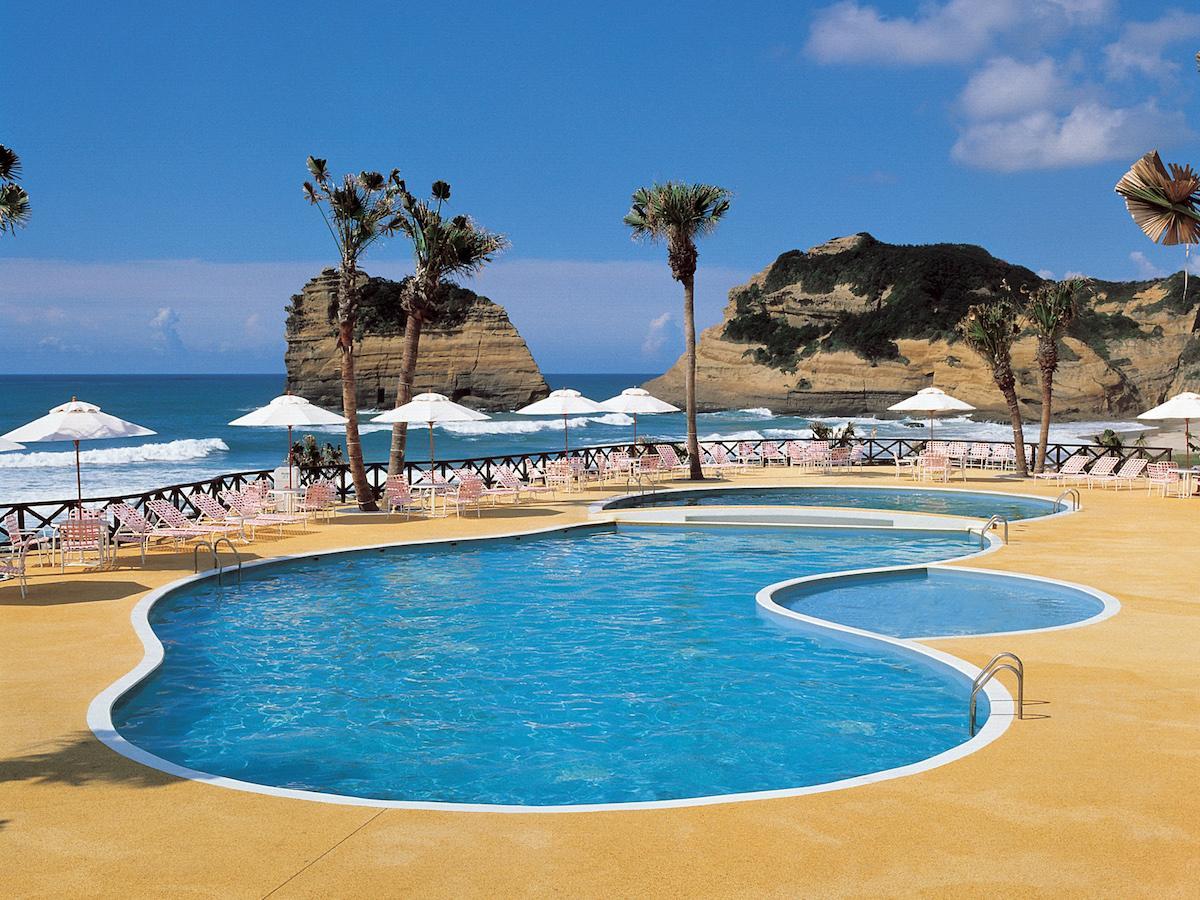 Tanegashima Iwasaki Hotel Минамитанэ Экстерьер фото